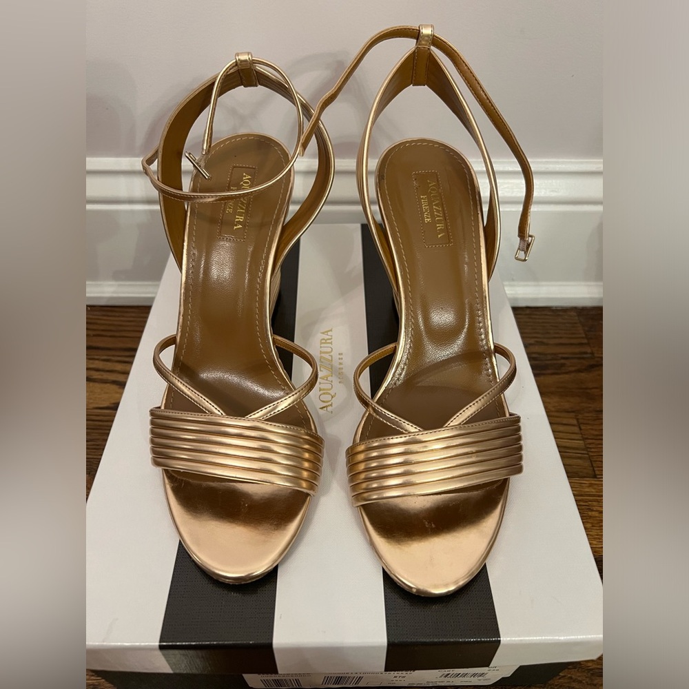 Aquazzura Rose Gold Patent Leather Sundance Wedge Sandals Size 39.5